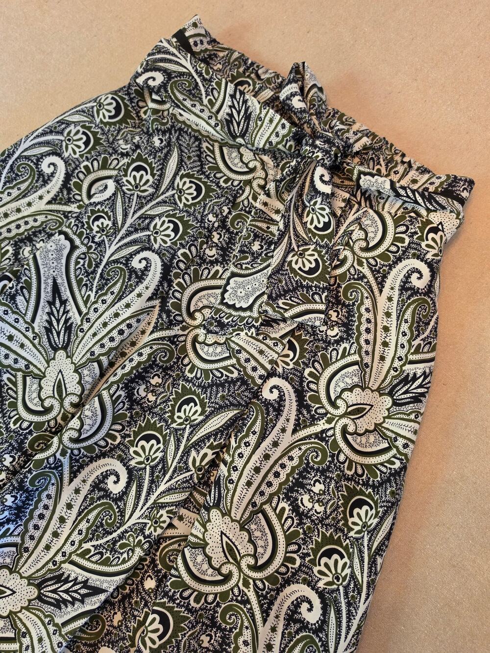 Sfera Green Paisley Print Wide-Leg Palazzo Pants with Tie Belt Sz Small